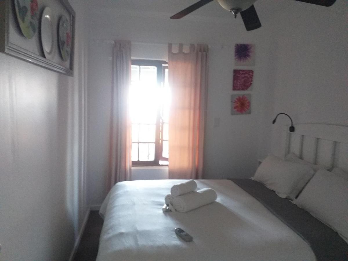 Khaya La Manzi Guest Lodge Hibberdene Eksteriør billede